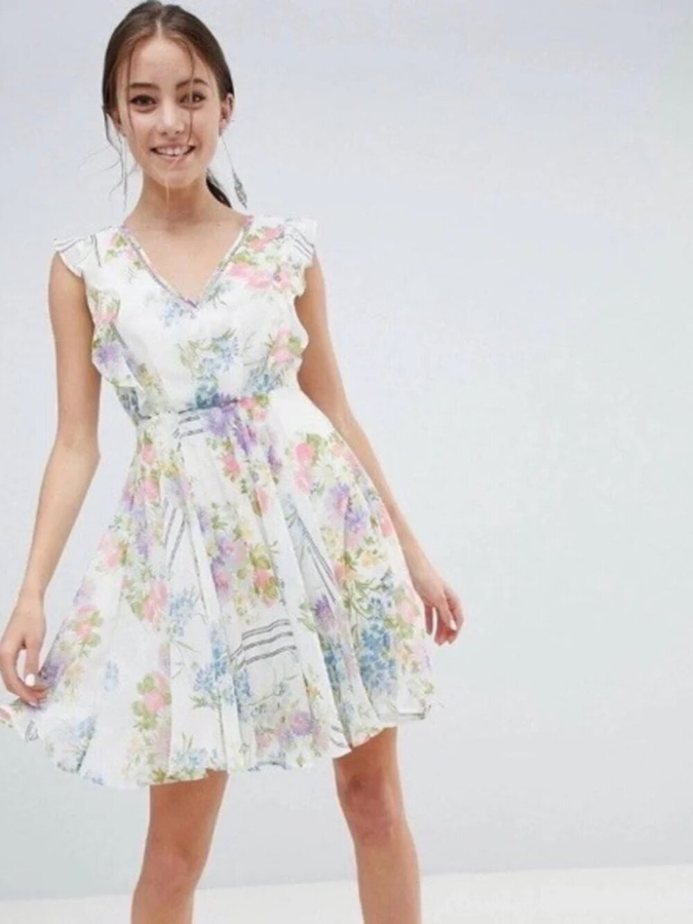 ASOS Floral Ruffle Sleeve V-Neck Dress Size US 24 - Picture 6 of 8